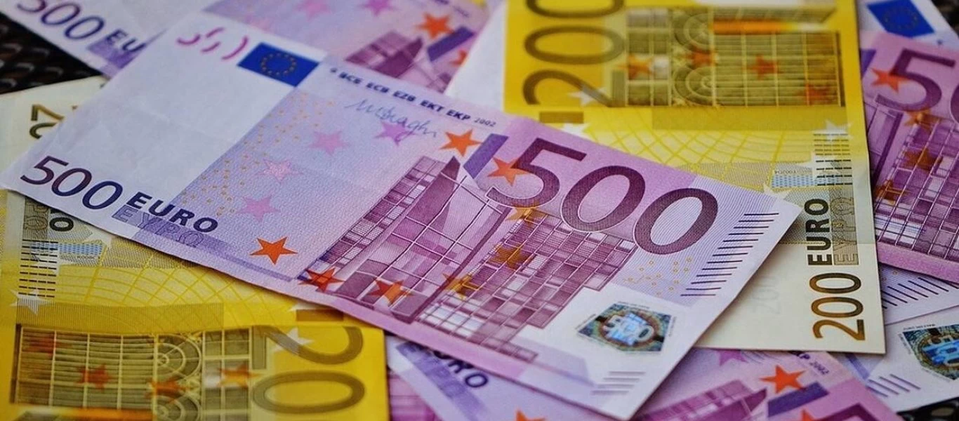 Δείτε ποιοι θα κληθούν για πρώτη φορά να πληρώσουν φέτος τέλος επιτηδεύματος